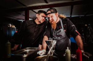 Werbefoto Kitchen Impossible mit Tim Mälzer und Ludwig Maurer